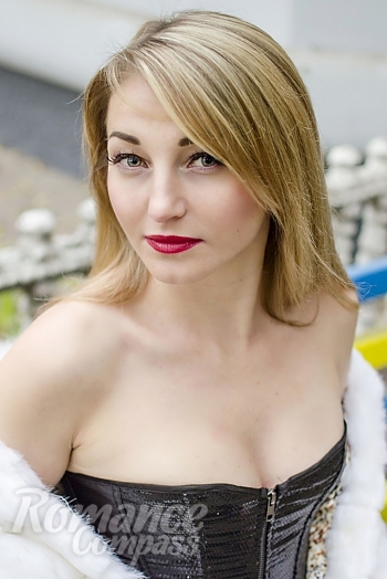 Ukrainian mail order bride Tatyana from Kremenchug with blonde hair and grey eye color - image 1