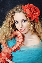 Ukrainian mail order bride Olga from Nikolaev with light brown hair and brown eye color - image 4