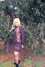 Ukrainian mail order bride Anna from village Vradiyevka with brunette hair and brown eye color - image 4