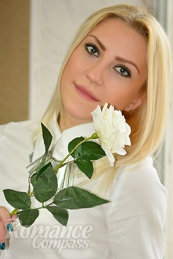 Ukrainian mail order bride Yliya from Zhitomyr with blonde hair and blue eye color - image 1