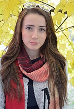Ukrainian mail order bride Alina from Kherson with brunette hair and green eye color - image 3