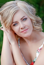 Ukrainian mail order bride Valentina from Kruvoy Rog with blonde hair and blue eye color - image 4