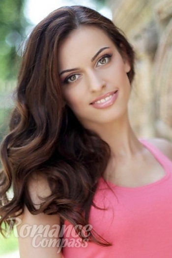 Ukrainian mail order bride Evgenia from Kharkov with brunette hair and grey eye color - image 1