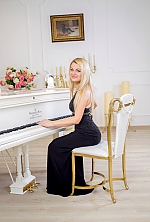 Ukrainian mail order bride Oxana from Kharkov with blonde hair and green eye color - image 3