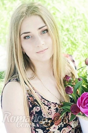 Ukrainian mail order bride Darya from Odessa with blonde hair and blue eye color - image 1