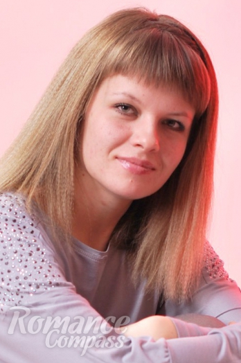 Ukrainian mail order bride Khrystyna from Ternopol with light brown hair and green eye color - image 1