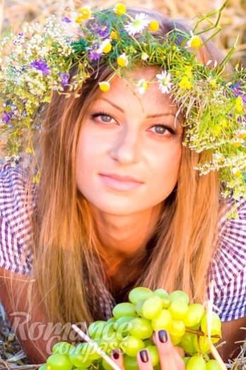 Ukrainian mail order bride Ekaterina from Berdyansk with light brown hair and grey eye color - image 1