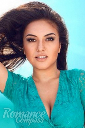 Russian girl Shirinmoh,28 years old with brown eyes and brunette hair.