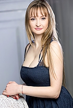 Ukrainian mail order bride Elena from Ovidiopol with light brown hair and hazel eye color - image 5