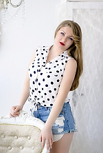 Ukrainian mail order bride Veronica from New Odessa with light brown hair and grey eye color - image 2