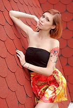 Ukrainian mail order bride Maria from Kiev with red hair and green eye color - image 2