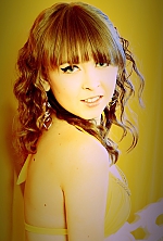 Ukrainian mail order bride Yuliya from Kiev with light brown hair and green eye color - image 7