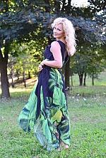 Ukrainian mail order bride Larisa from Rovno with light brown hair and brown eye color - image 2