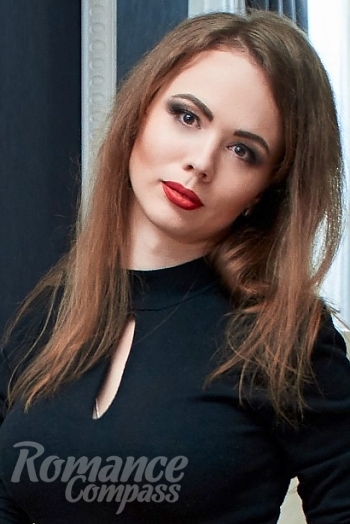 Ukrainian mail order bride Margarita from Kiev with auburn hair and brown eye color - image 1