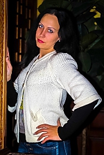 Ukrainian mail order bride Vitaliya from Lugansk with brunette hair and green eye color - image 4