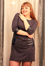 Ukrainian mail order bride Daria from Luhansk with light brown hair and blue eye color - image 6