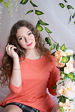 Ukrainian mail order bride Vikroriya from Kharkov with light brown hair and grey eye color - image 8