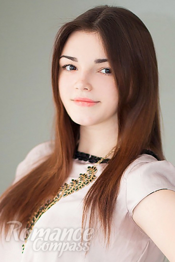 Ukrainian mail order bride Ekaterina from Luhansk with black hair and brown eye color - image 1