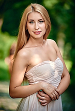 Ukrainian mail order bride Yana from Uman with blonde hair and hazel eye color - image 3