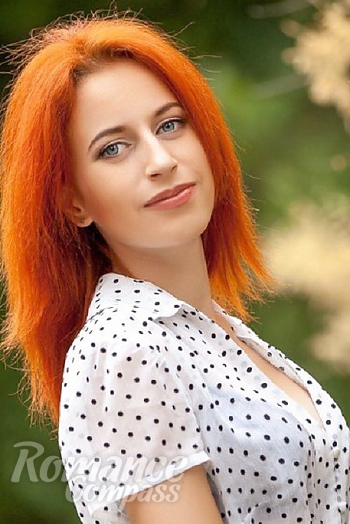 Ukrainian mail order bride Anastasia from Tavriysk with red hair and blue eye color - image 1