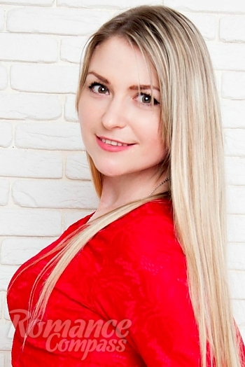 Ukrainian mail order bride Natasha from Nikolaev with blonde hair and green eye color - image 1