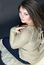 Ukrainian mail order bride Oksana from Lutsk with brunette hair and brown eye color - image 2