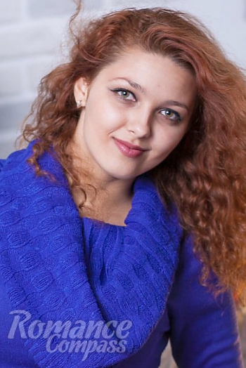 Ukrainian mail order bride Anna from Novomoskovsk with red hair and brown eye color - image 1