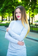 Ukrainian mail order bride Yuliya from Vinnitsa with light brown hair and brown eye color - image 7