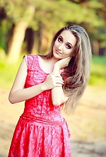 Ukrainian mail order bride Darya from Kiev with auburn hair and brown eye color - image 2