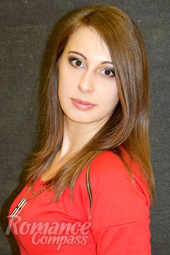Ukrainian mail order bride Tatyana from Poltava with light brown hair and brown eye color - image 1