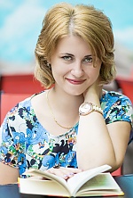 Ukrainian mail order bride Juliya from Poltava with brunette hair and green eye color - image 7