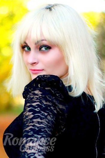 Ukrainian mail order bride Natalya from Nikopol with blonde hair and green eye color - image 1