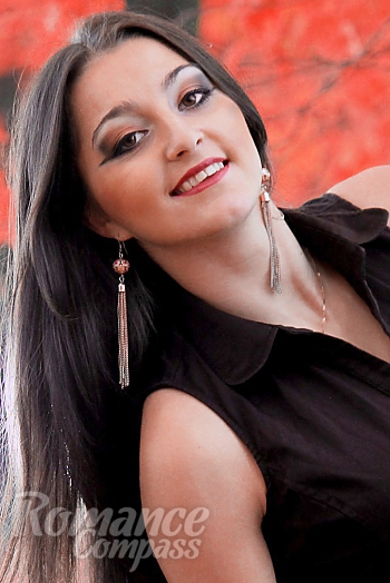 Ukrainian mail order bride Alina from Lozova with black hair and brown eye color - image 1