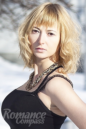 Ukrainian mail order bride Alexandra from Kiev with blonde hair and brown eye color - image 1