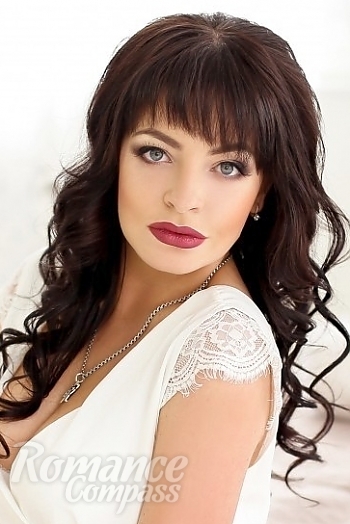 Ukrainian mail order bride Viktoriya from Kharkiv with brunette hair and grey eye color - image 1