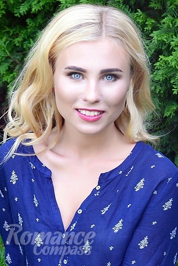 Ukrainian mail order bride Mariia from Kiev with blonde hair and blue eye color - image 1