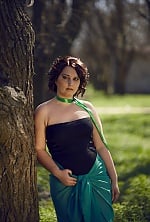 Ukrainian mail order bride Anna from Nikopol with black hair and grey eye color - image 3