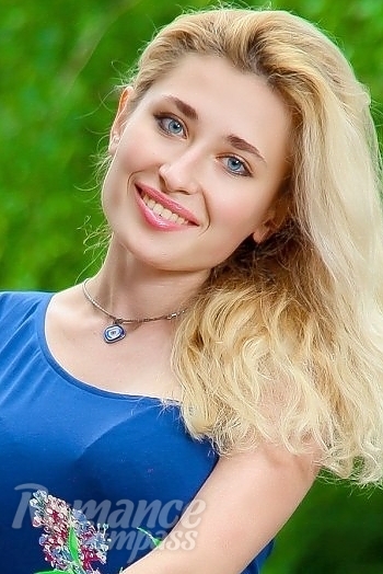 Ukrainian mail order bride Anna from Zaporozhia with blonde hair and blue eye color - image 1