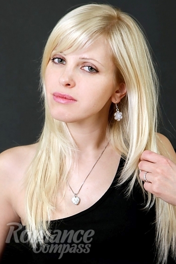 Ukrainian mail order bride Alla from Chernovtsy with blonde hair and blue eye color - image 1