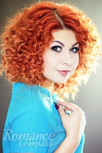 Ukrainian mail order bride Alyona from Sambor with red hair and brown eye color - image 1