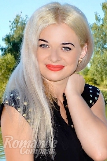Ukrainian mail order bride Yana from Poltavaa with blonde hair and grey eye color - image 1