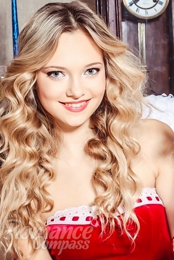 Ukrainian mail order bride Kristina from Kremenchug with blonde hair and blue eye color - image 1