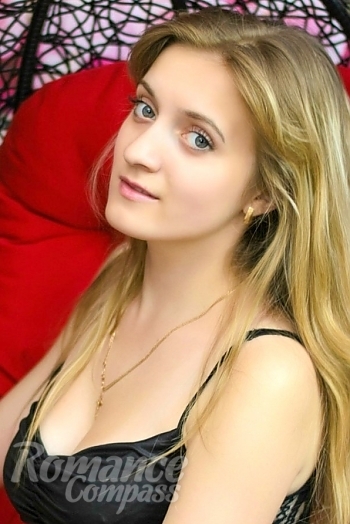 Ukrainian mail order bride Svetlana from Nikolayev with blonde hair and grey eye color - image 1