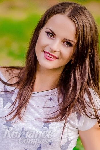 Ukrainian mail order bride Viktoria from Nikopol with light brown hair and brown eye color - image 1