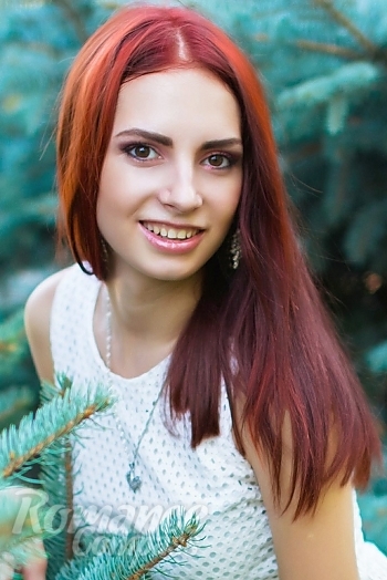 Ukrainian mail order bride Valeria from Nikolaev with brunette hair and brown eye color - image 1