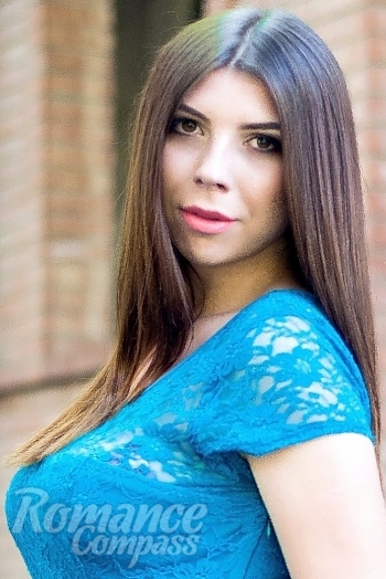 Ukrainian mail order bride Marina from Lugansk with brunette hair and brown eye color - image 1