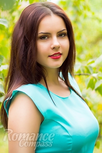 Ukrainian mail order bride Oksana from Kharkov with brunette hair and brown eye color - image 1
