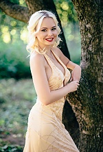 Ukrainian mail order bride Yulia from Kiev with blonde hair and green eye color - image 7