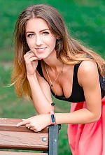Ukrainian mail order bride Dasha from Cherkassy with brunette hair and green eye color - image 3