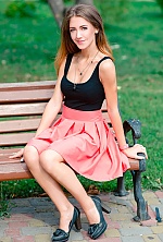 Ukrainian mail order bride Dasha from Cherkassy with brunette hair and green eye color - image 2